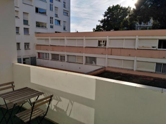 Appartements Boulevard Des Pyrenees Pau Eksteriør billede